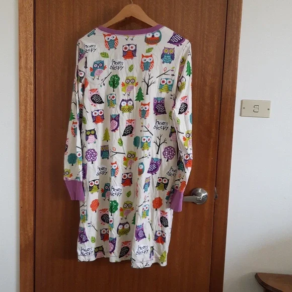 Colorful Owl Print Nightgown - Picture 4 of 4